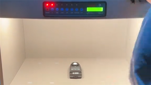 2 标准光源箱2