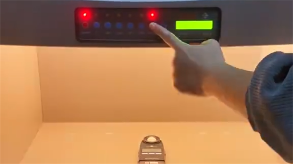 2 标准光源箱9